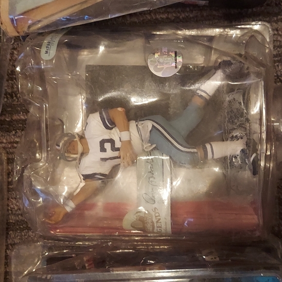 Mcfarlane toys football and baseball 20$ each - Picture 6 of 16